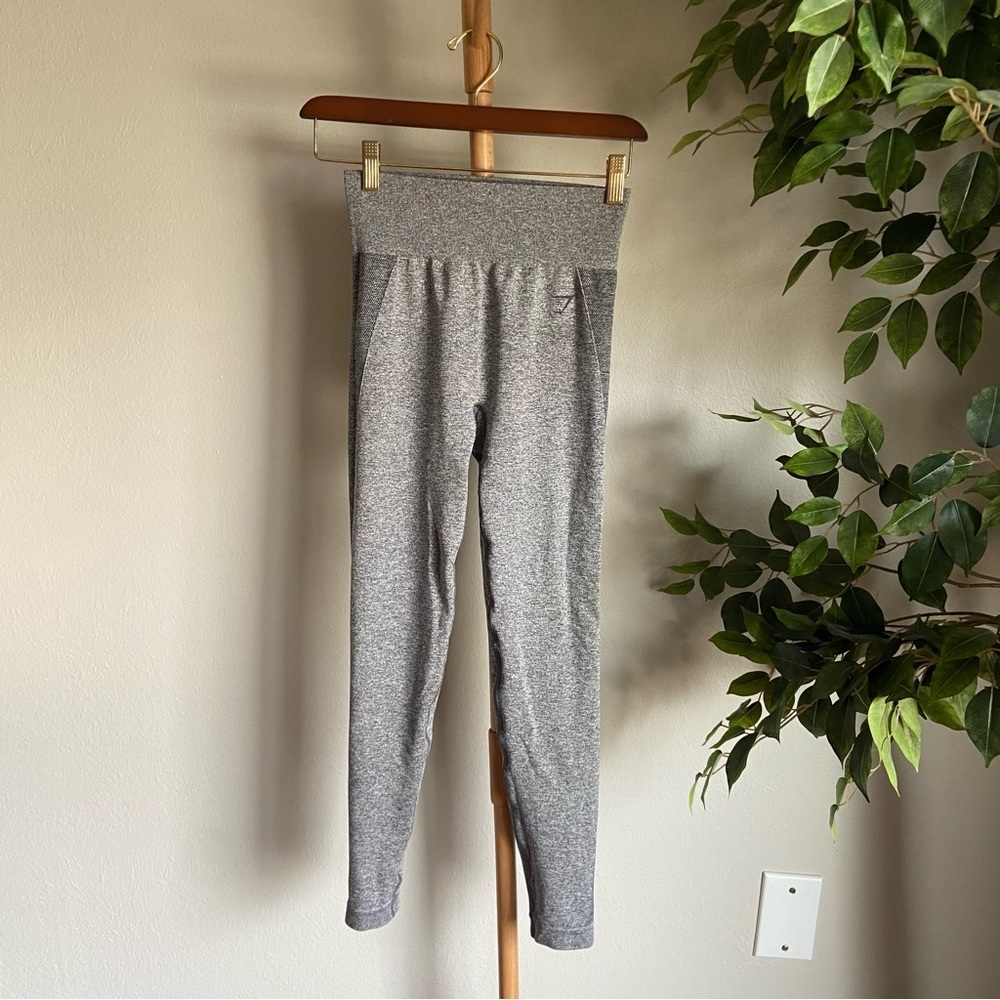 Gymshark Flex High Waisted Seamless Gray & Black Leggings Women’s Size Small